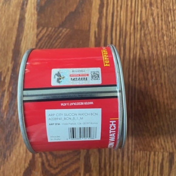 O’Clock Ferrari Store Barcelona Silicone Watch Made in Italy Very Hard to Find - Picture 8 of 11